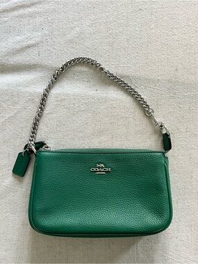Authentic COACH Green Pebble Leather Nolita 19 Shoulder Bag/Wristlet